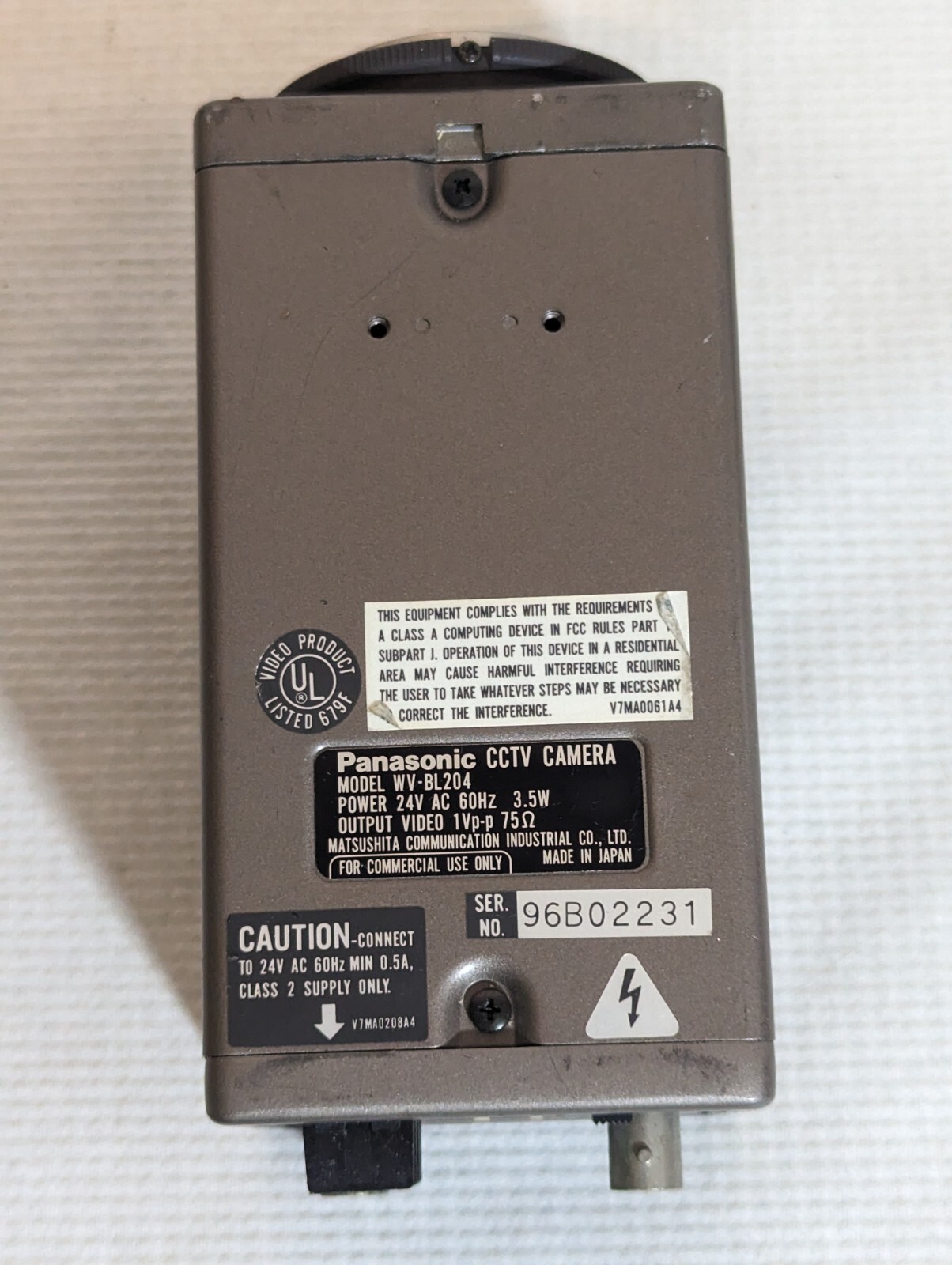 Panasonic WV-BL204 B & W CCD cctv security camera no lens ASIS Parts or Repair