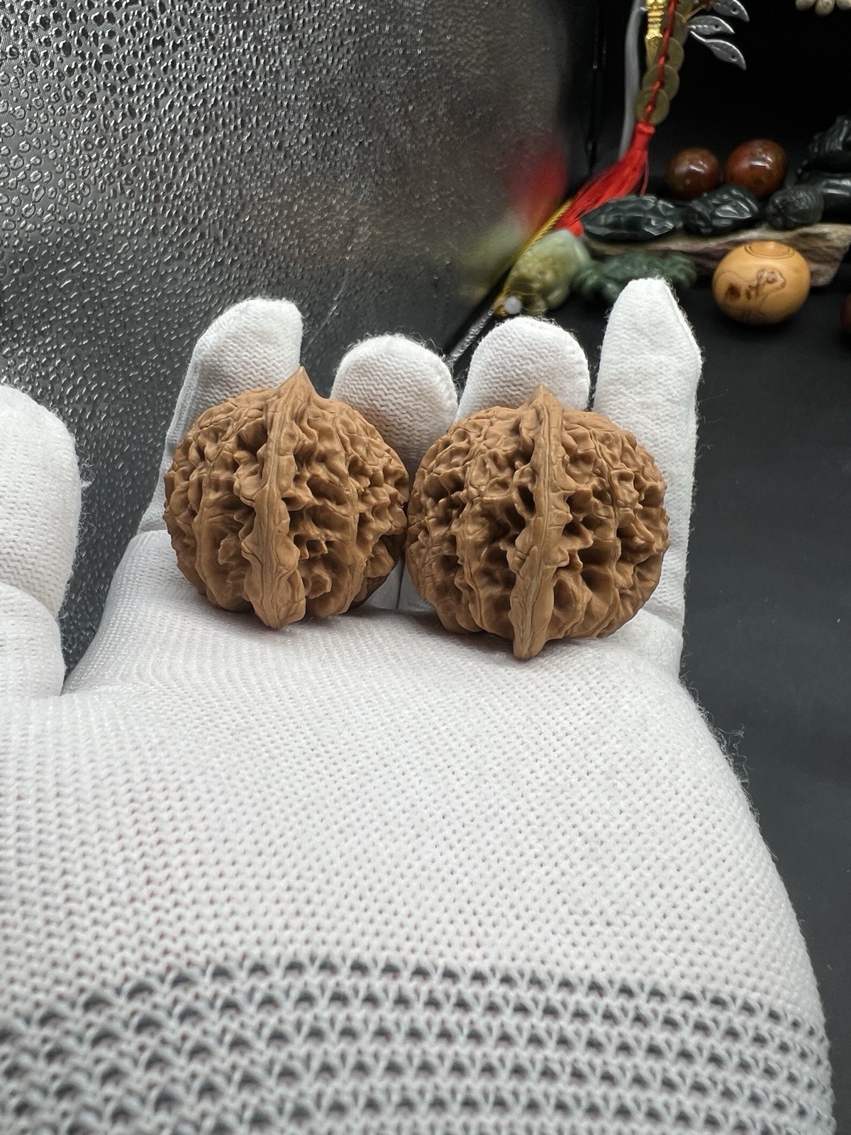 Pair of Match Chinese Health Walnut Collection 39×38×38mm精配文玩核桃 ～全品无名小众