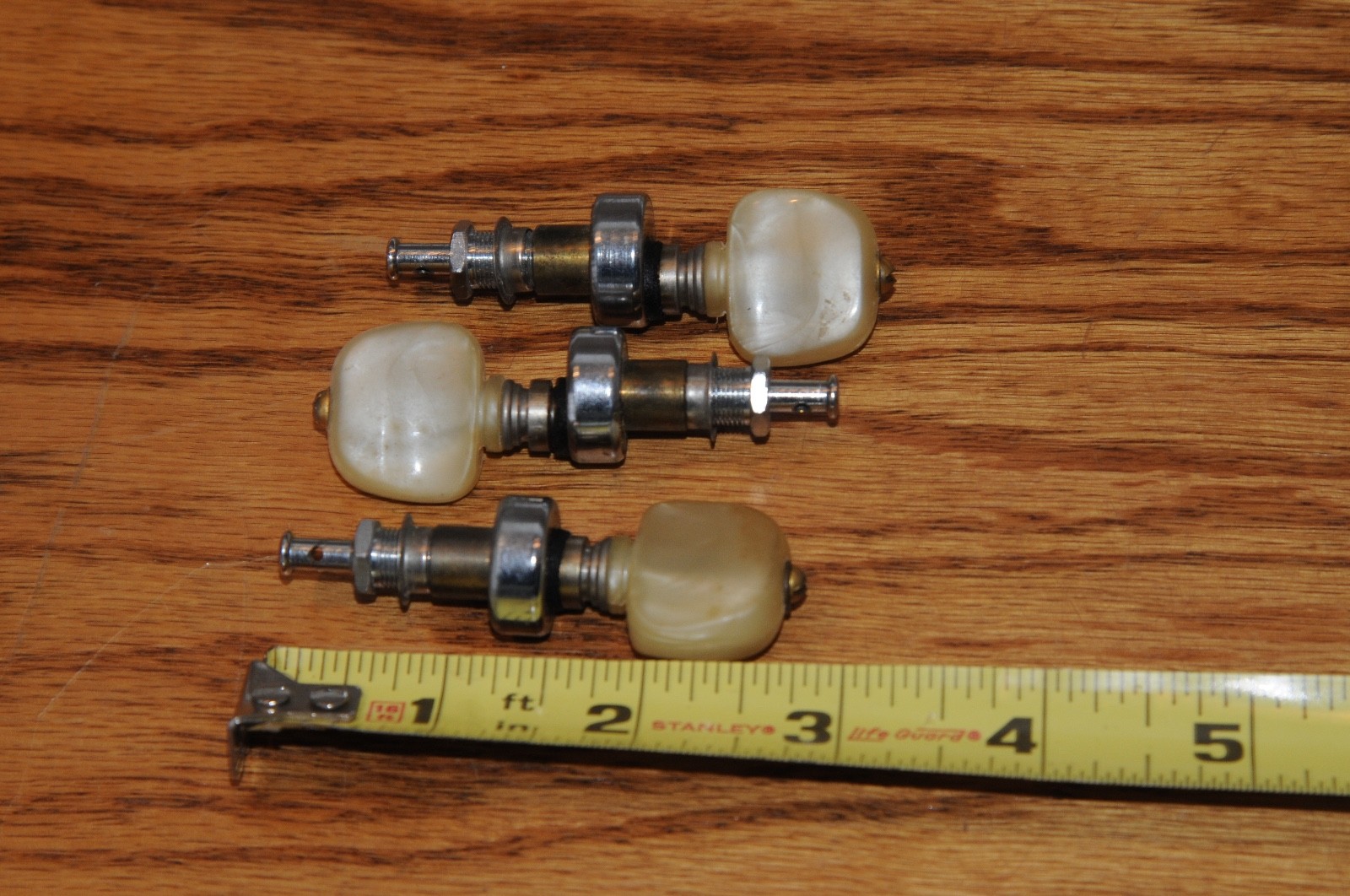 3 Three Geared Peg Tuning Knobs off Gibson Banjo Vintage Musical Instrument Part