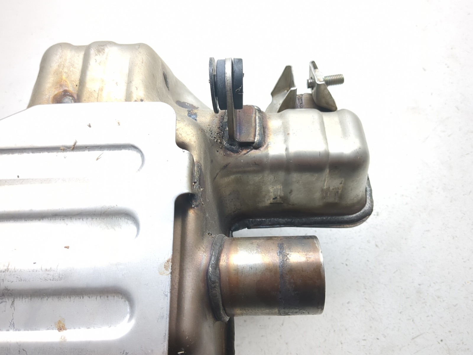 04-09 Triumph Rocket 3 III Exhaust Collector Box Can Pipe Slip-On Silencer