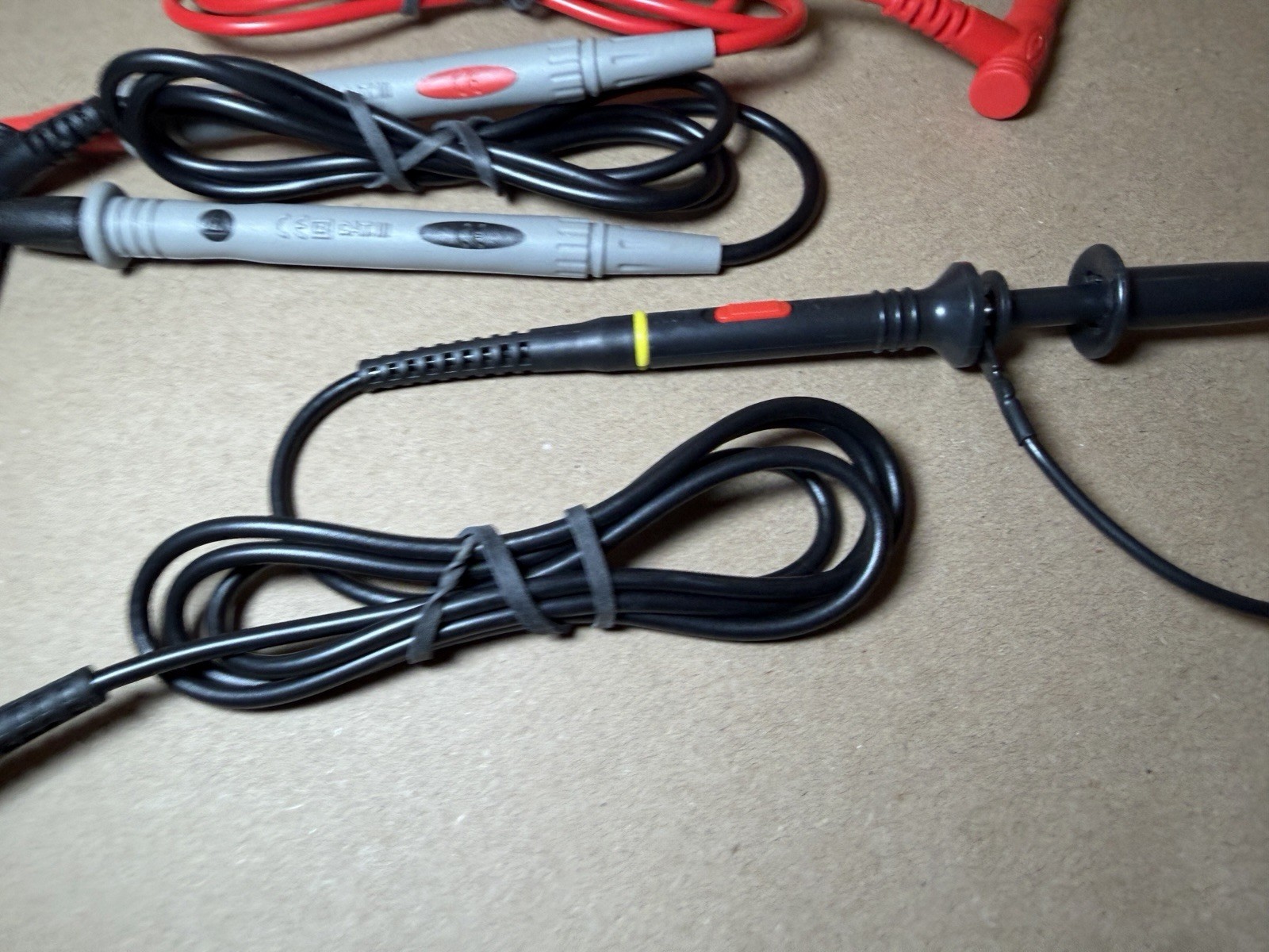 ZT-702S Digital Oscilloscope Multimeter AC DC Voltmeter Ammeter Ohmmeter 10MHz