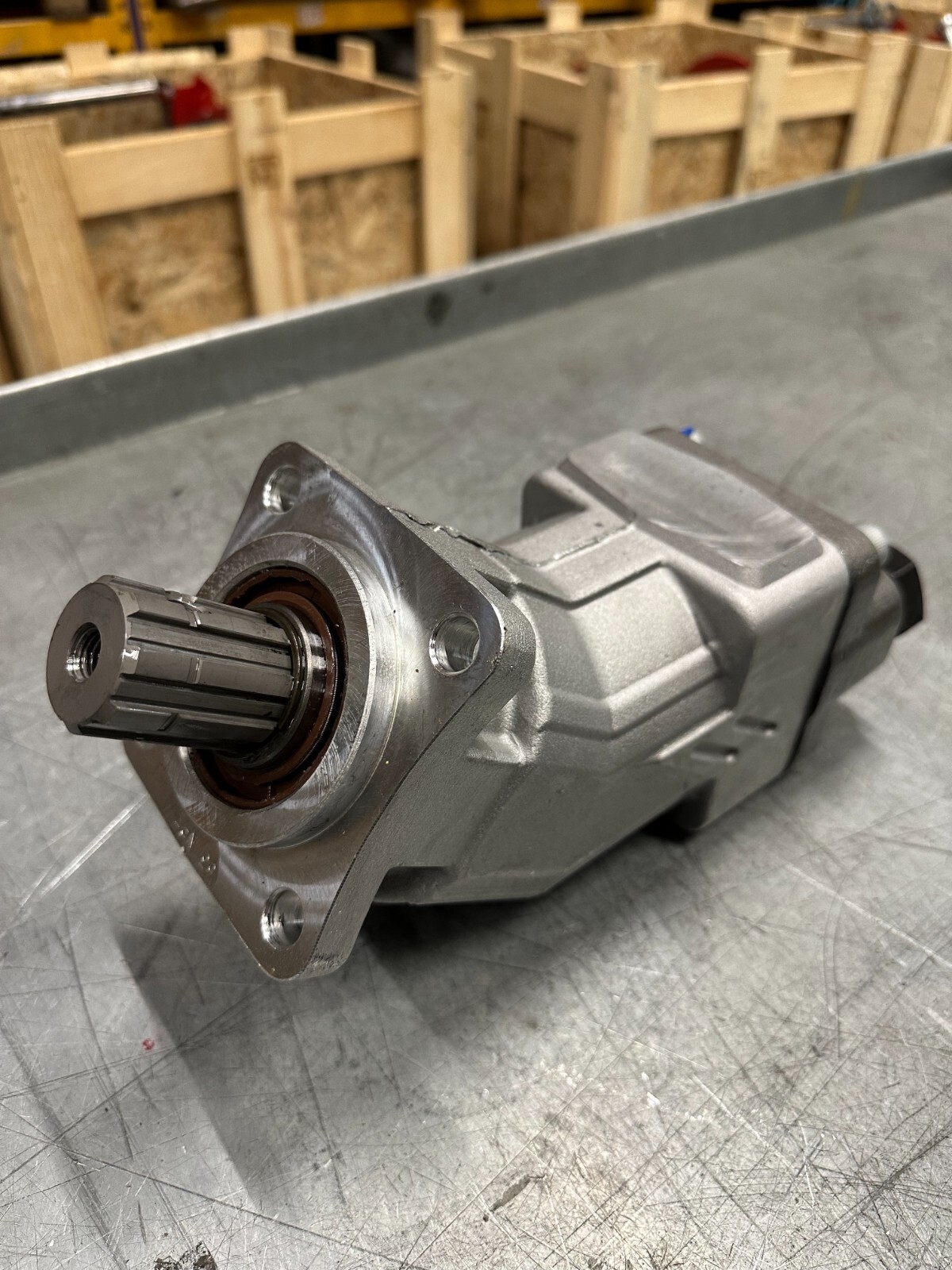 Aluminum Bent Axis Hydraulic Pump 28 GPM