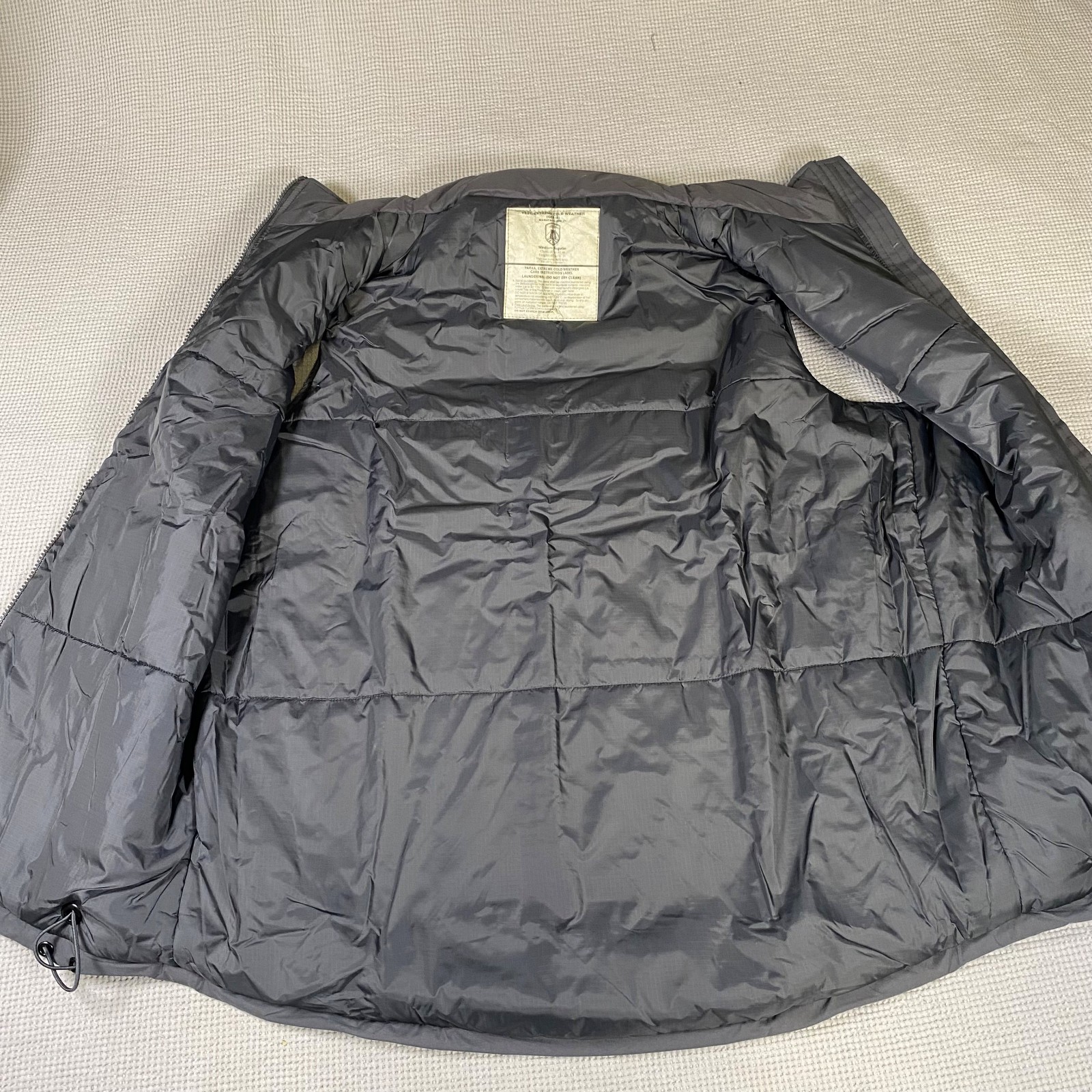 Primaloft Vest Level 7 Gen III PCU ECWCS L7 USGI Materials BAF GRAY MEDIUM