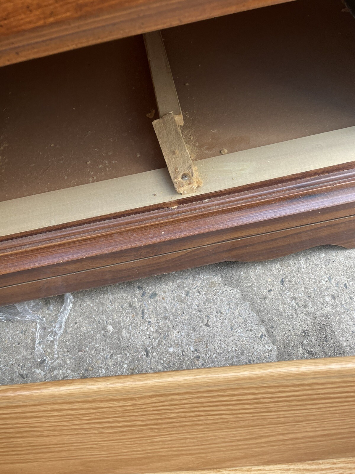 Bedroom Dresser with Glass Mirror Some Flaws Please Read