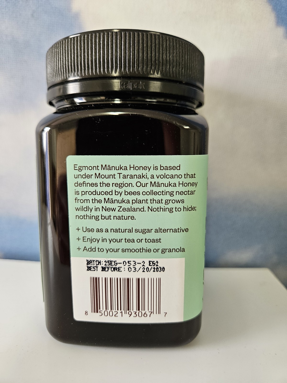 Egmont Honey Rich and Creamy Manuka Honey, UMF 12+, MGO 355+ 17.6oz 03/20/2030