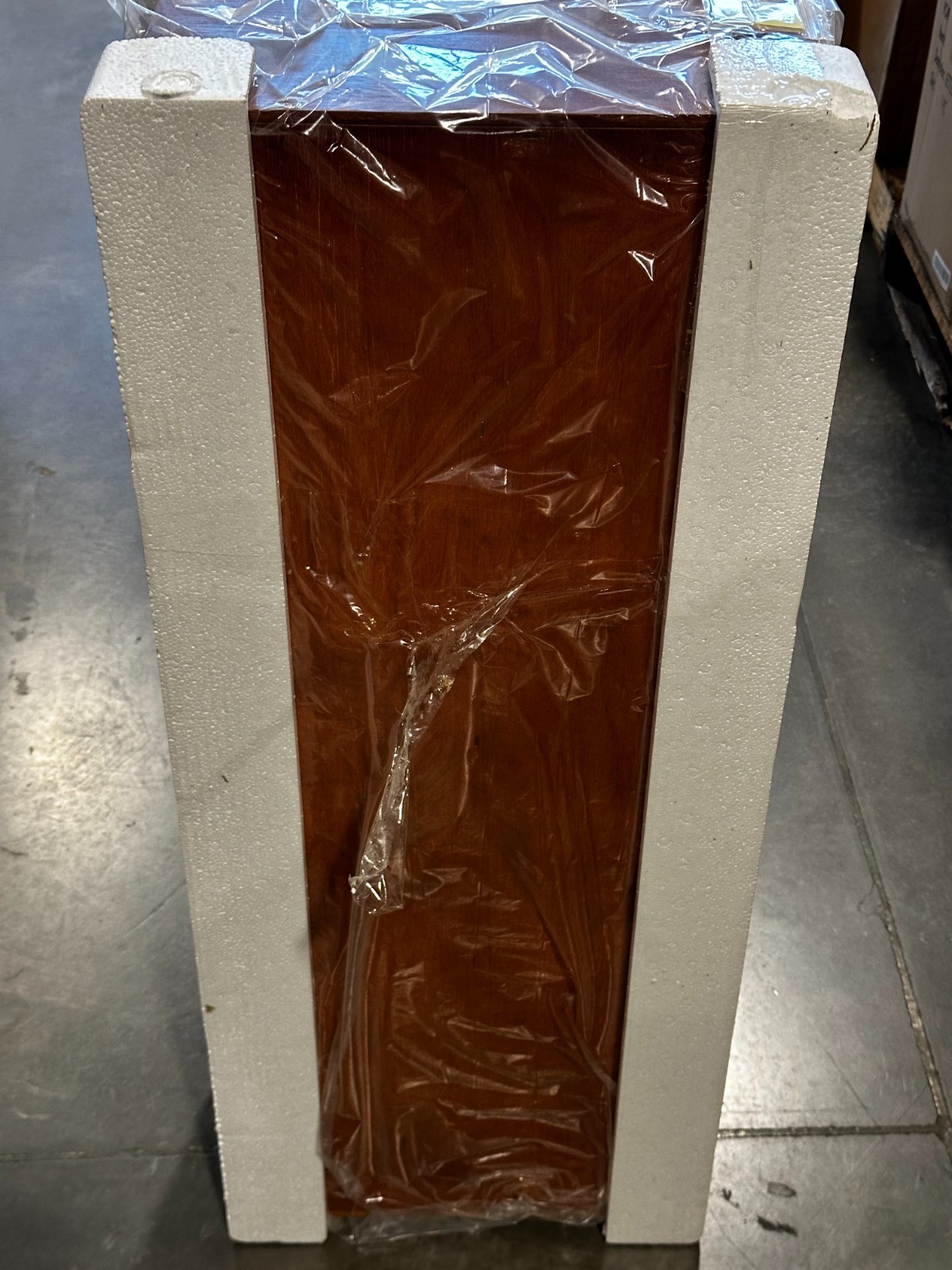 Leslie Dame CD-228W Library Design Multi Media Storage Cabinet WALNUT New!