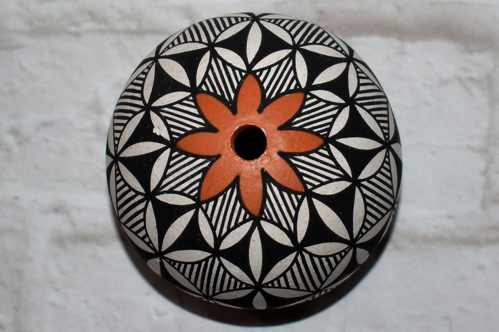 BECKY PASQUALE Acoma, NM Seed Pot NATIVE AMERICAN 3.25"H Signed