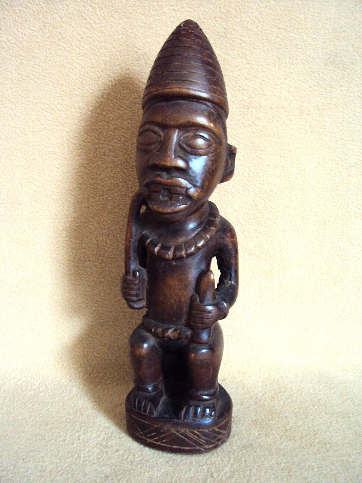 RARE VINTAGE YOMBE Yoruba KING NDOP African Carving Statue!!