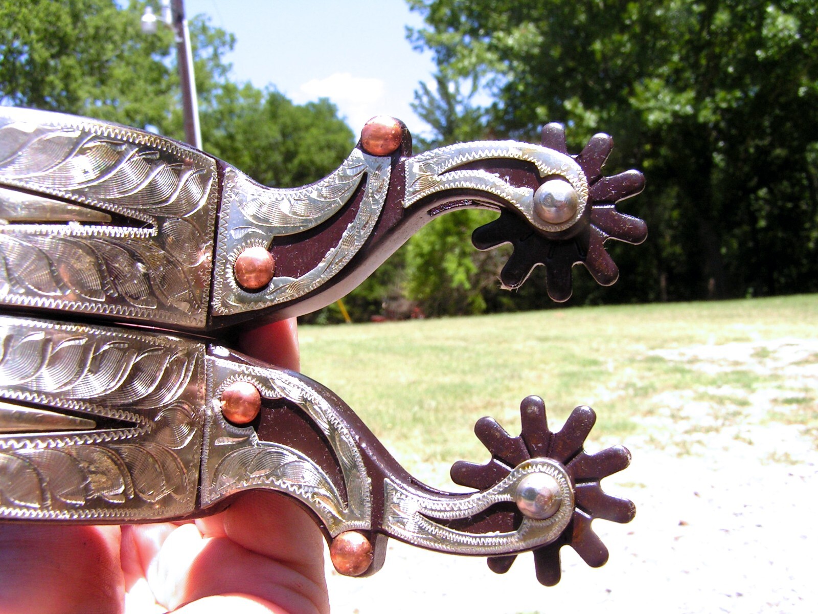 Men's show spurs WITH leather straps