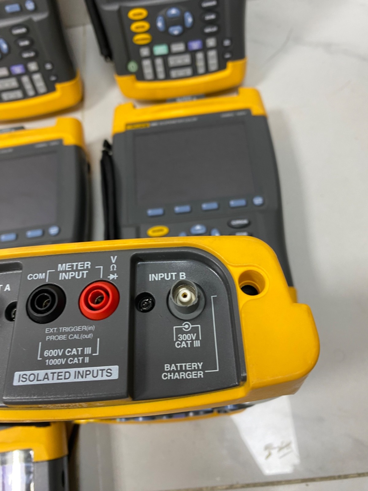 Fluke 196C Digital Oscilloscope ScopeMeter Color Handheld 1GS/s 100mhz