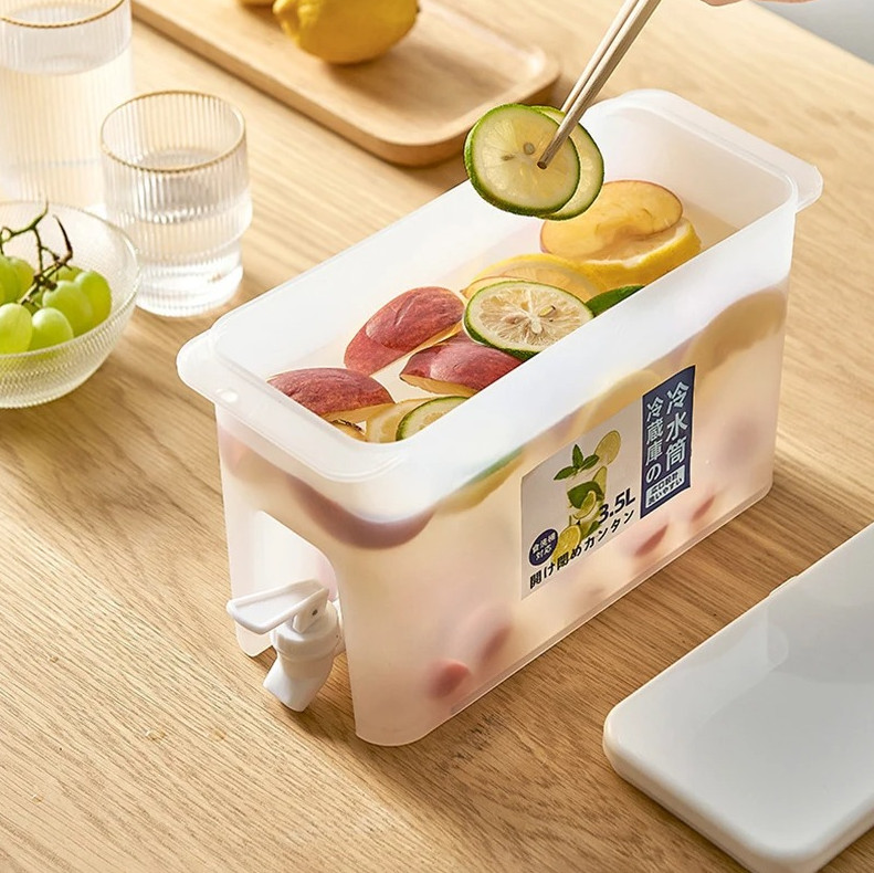 1pc 2.5L Cold Water Kettle with Faucet – Outdoor Juice & Drink Dispenser - NEW