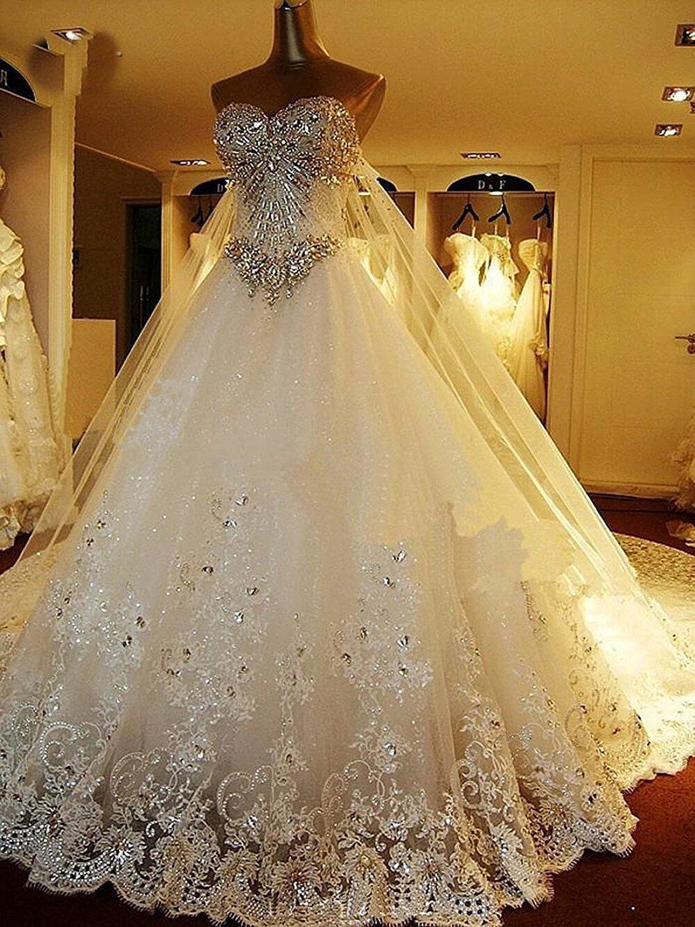 Luxury Sparkle Wedding Dresses Crystal with Detachable Back Train Bridal Gown