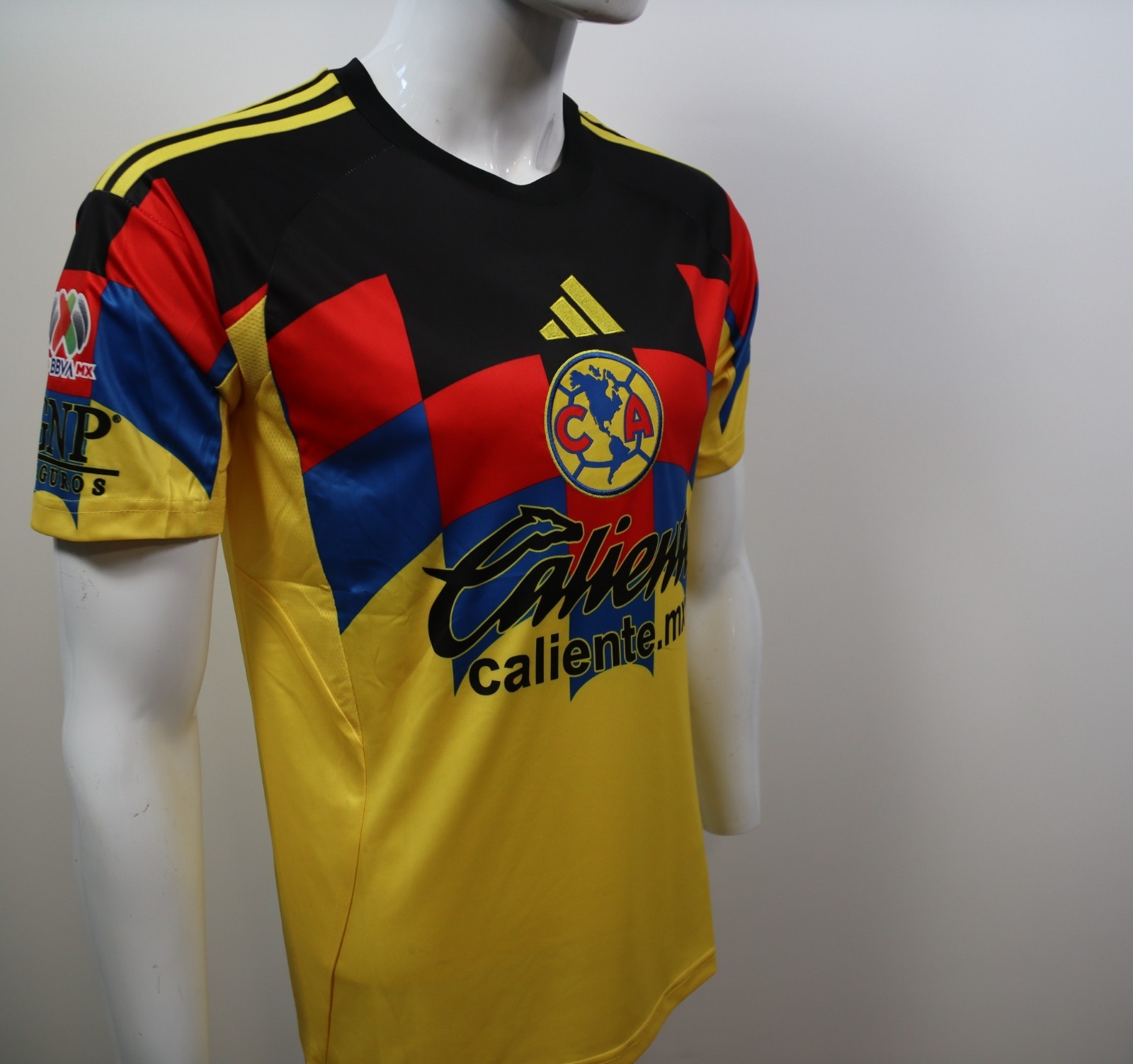 CLUB AMERICA LOCAL 25/26 MX PATCH (TALLA REDUCIDA LEER LA DISCRIPCION)