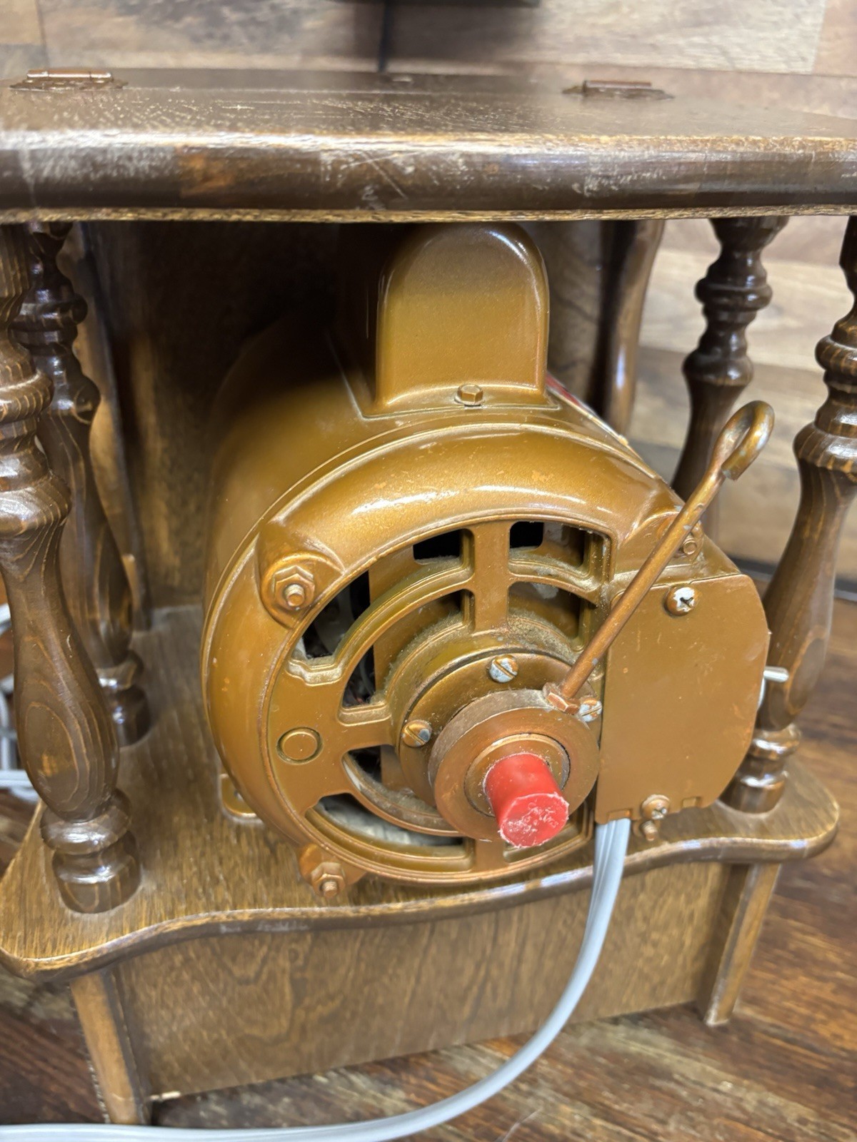 Golden Grain Grinder Wheat Grinder Dayton 3/4 HP Motor W/Wood Cabinet Vintage