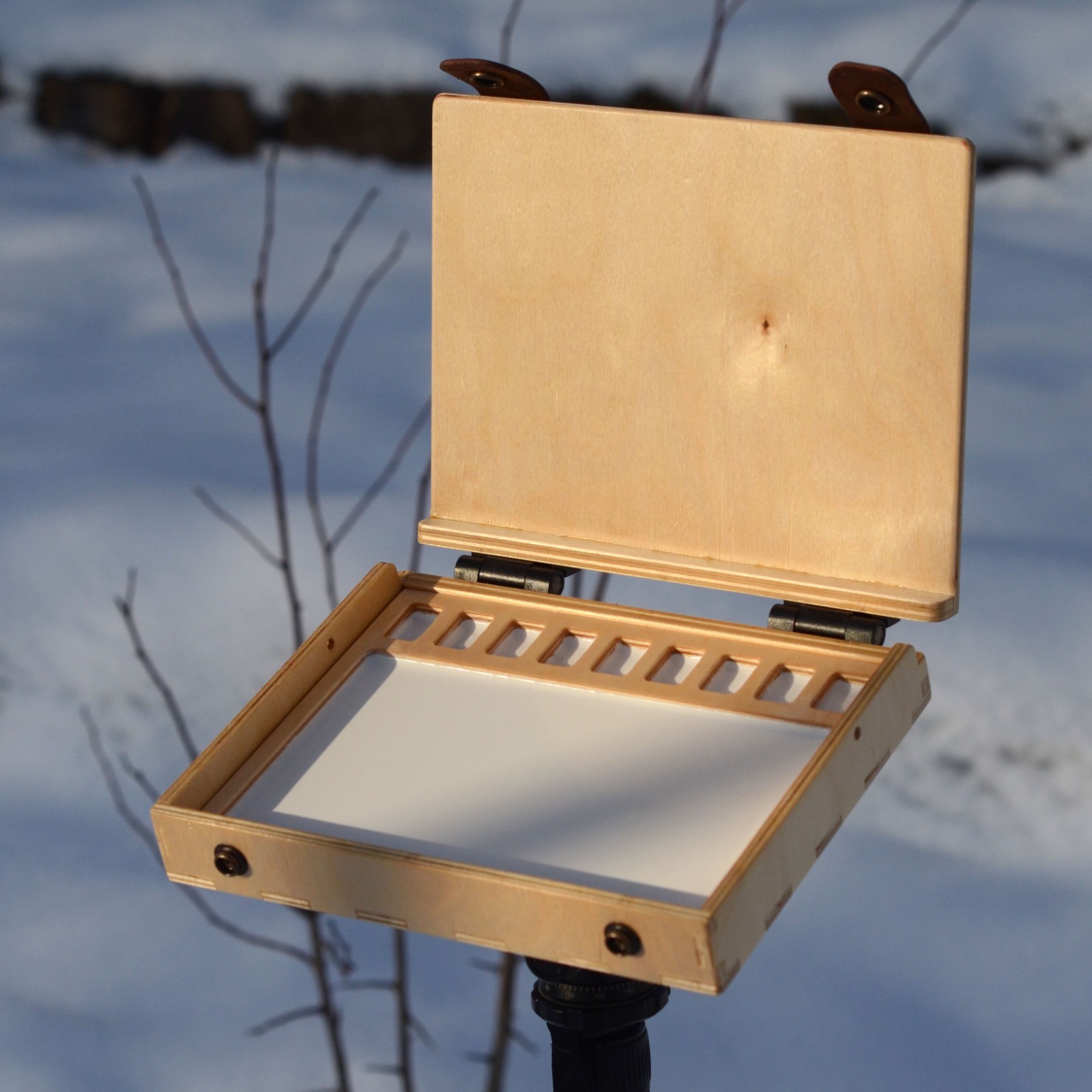 Martlet designer pochade box for watercolor sketching, for 6x8 paper size