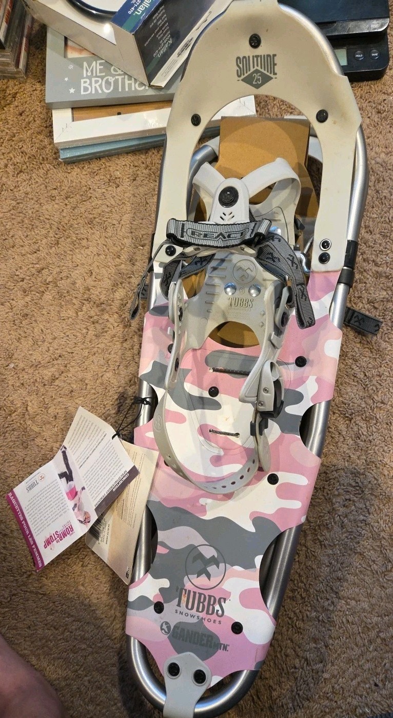 Tubbs Snow Shoes Solitude 25 W Pink Camo Design Women's Romp To Stomp Cancer New