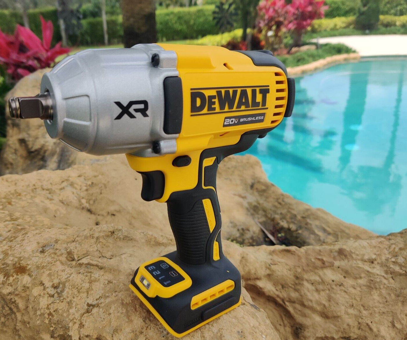 DEWALT DCF900B 20V 1/2 IN IMPACT WRENCH BRUSHLESS WITH HOGS RING ✅SEALED NEW ✅