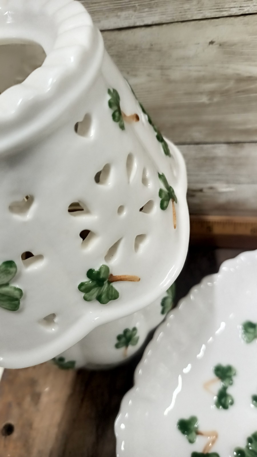 Shamrock Porcelain Tea Light 3 Piece And Small Tray Trinket Soap Dish Set