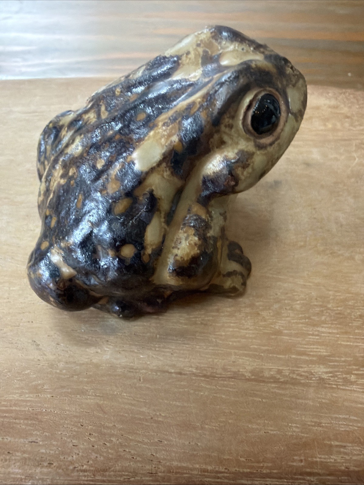 Japanese Shigaraki Pottery Toad Frog stoneware Figurine