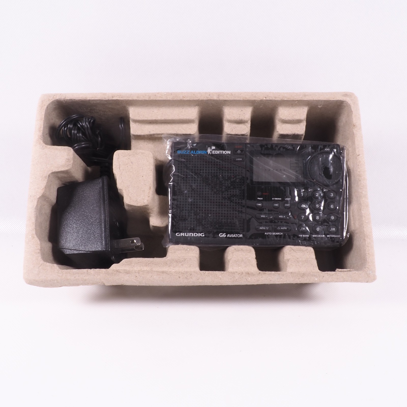 Grundig G6 Aviator Shortwave Radio Buzz Aldrin Edition AM/FM/Airband Boxed