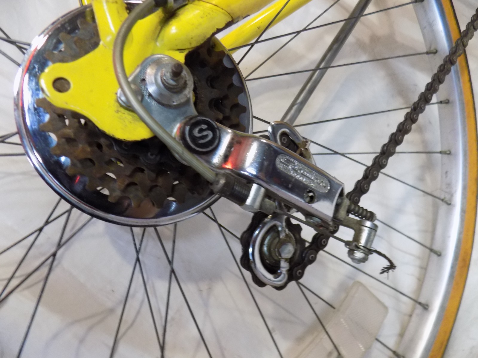 1975 SCHWINN VARSITY MENS 10-SPEED ROAD BIKE VINTAGE CONTINENTAL KOOL LEMON 27