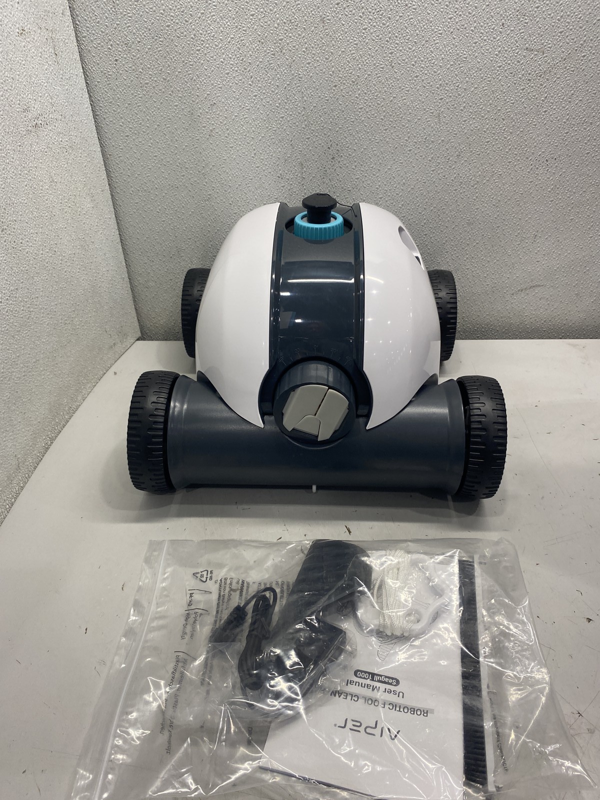 AIPER Seagull 1000 Cordless Pool Vacuum Robot