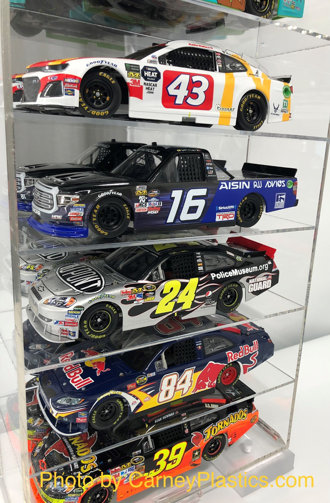 NASCAR 1:24 Diecast Display Case 8 Car Vertical