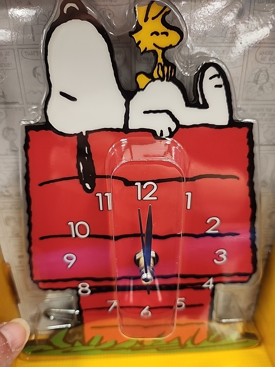 Peanuts Snoopy Woodstock Tabletop Clock Doghouse