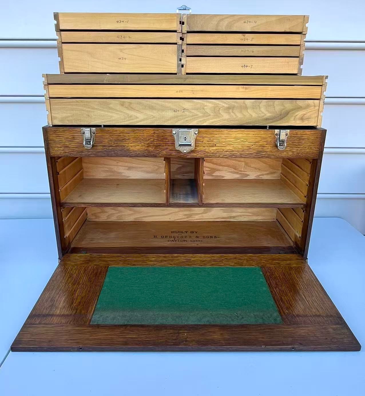 Vintage H. Gerstner & Son 11 Drawers Oak Wood Machinist Tool Chest Box Model 052