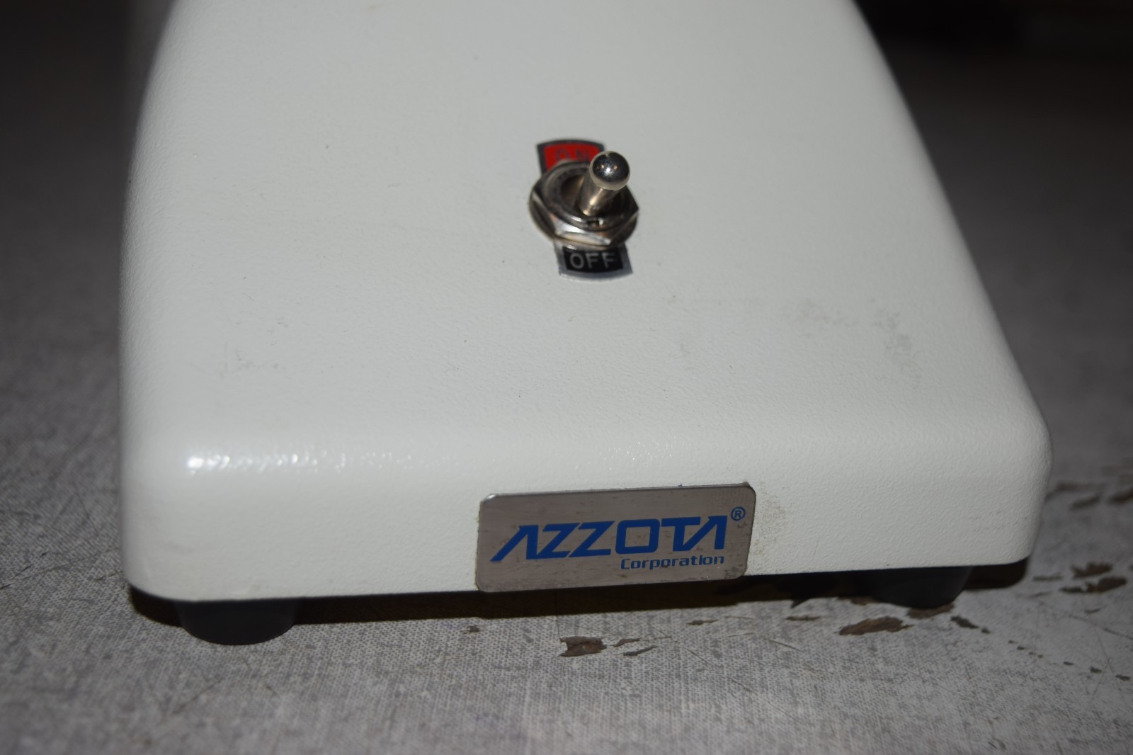 Azzota Corporation Disc Polarimeter