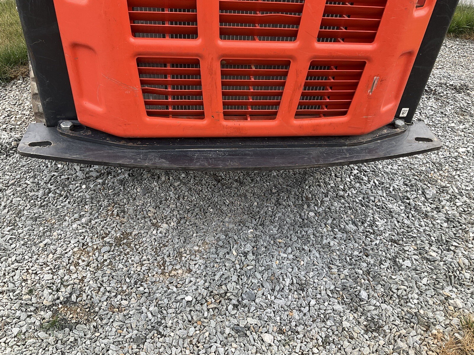 Kubota Svl 95/97 rear forestry bumper guard