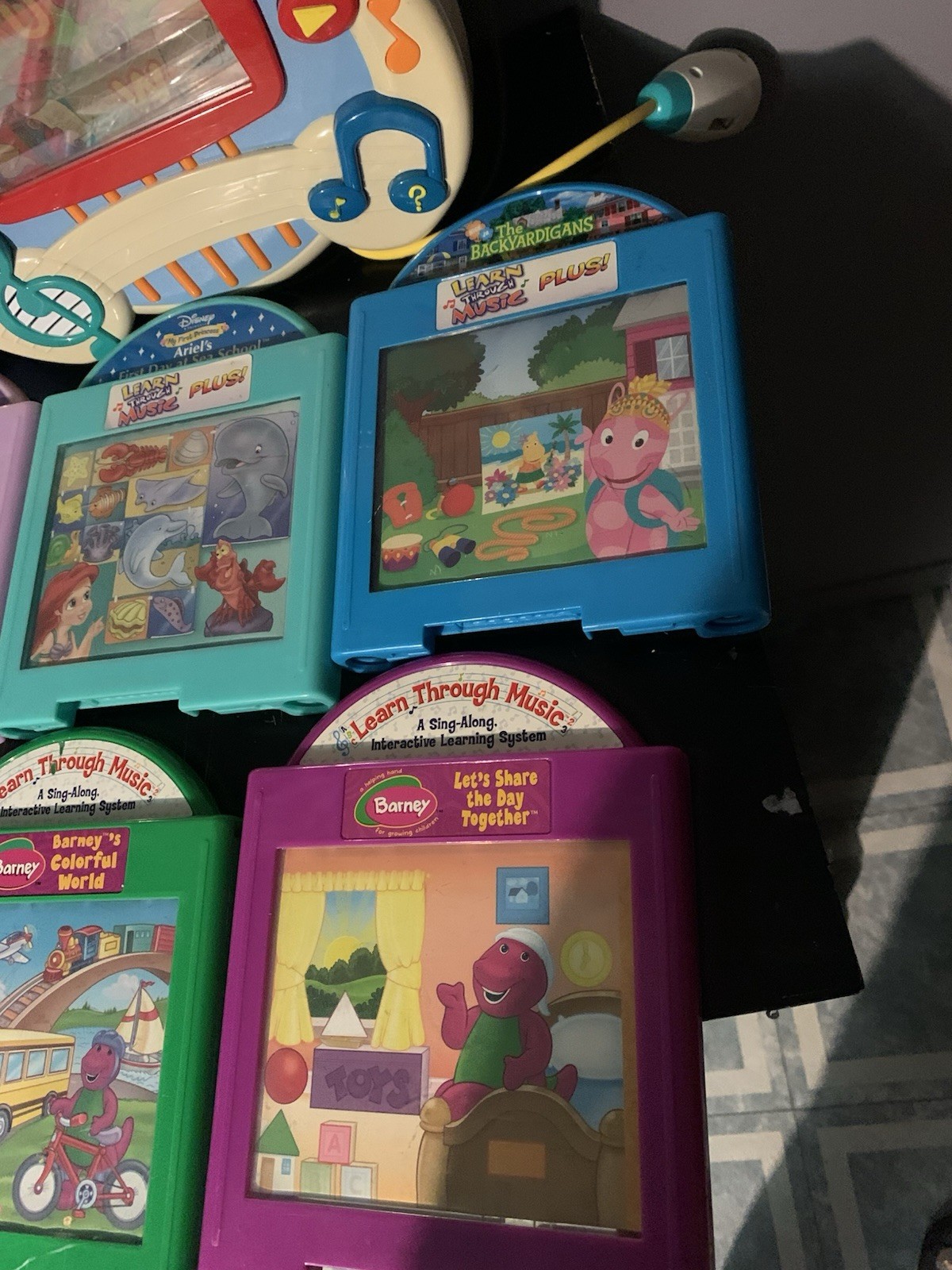 2002 Fisher Price Mattel Learn Through Music Interactive System W 8 Cartridges