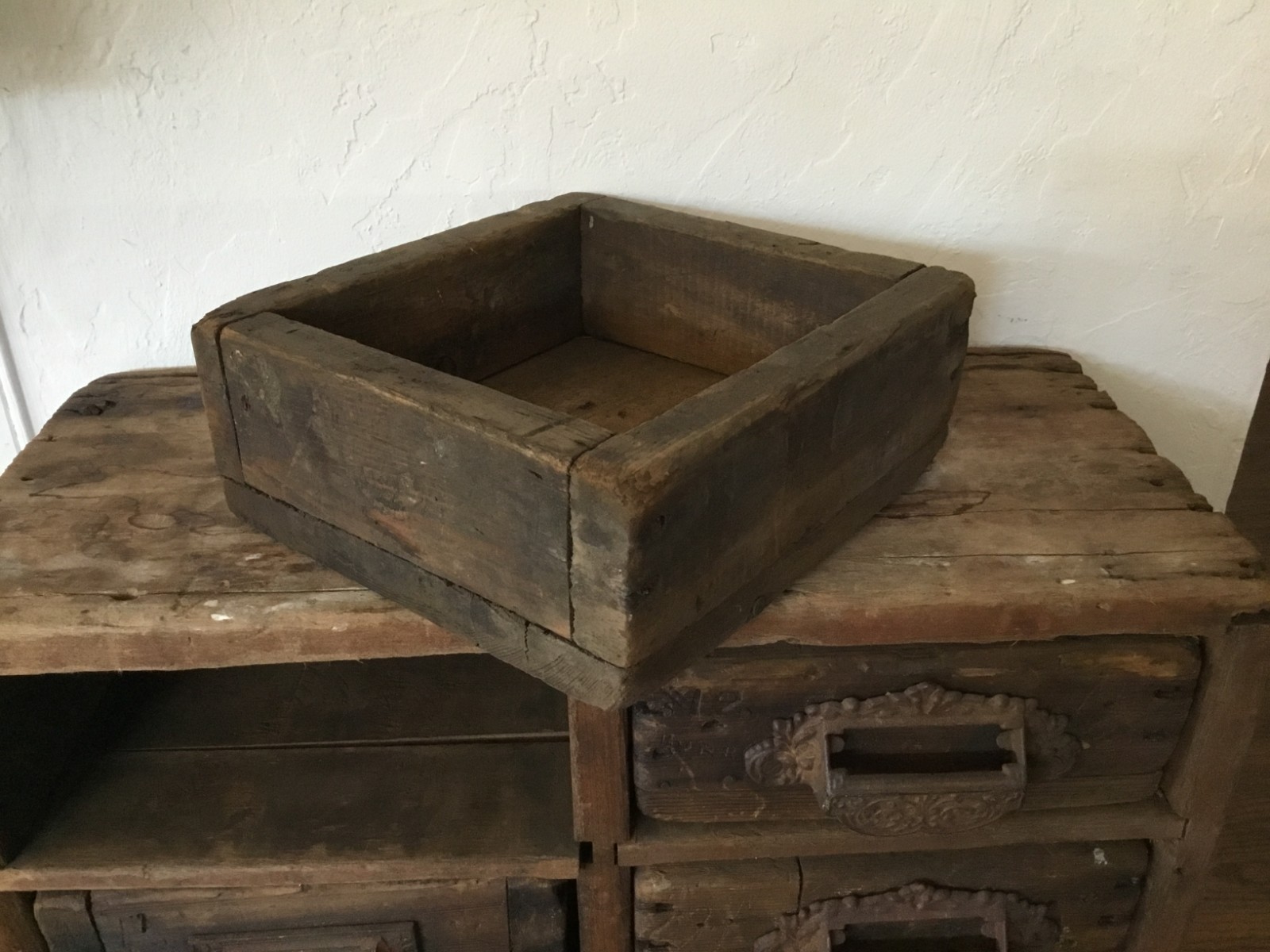 ANTIQUE APOTHECARY / HARDWARE STORE 14 DRAWER WOODEN CABINET "LOOK"