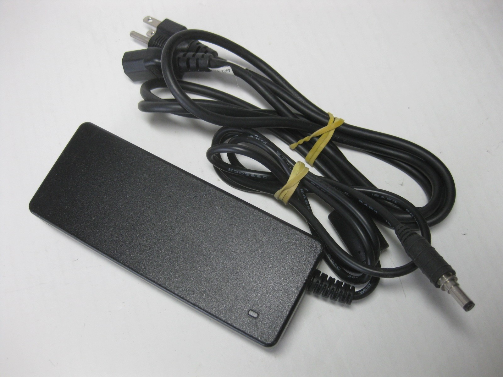 Boosted Board V1 Electric Skateboard with Remote & Charger –FOR PART ONLY