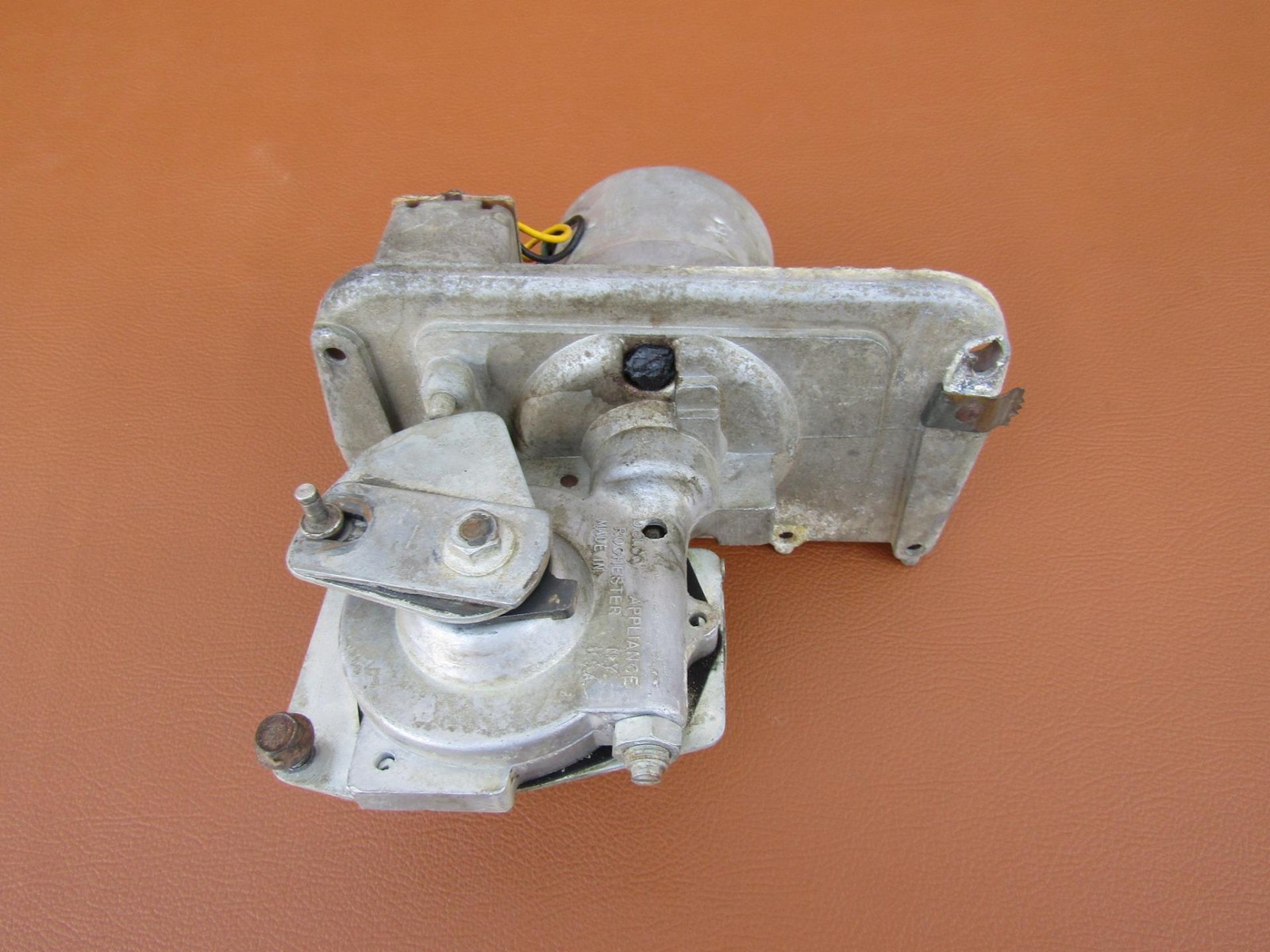 1958 Chevy Impala Nice Orig GM 2-speed Electric Windshield Wiper Motor 5044306