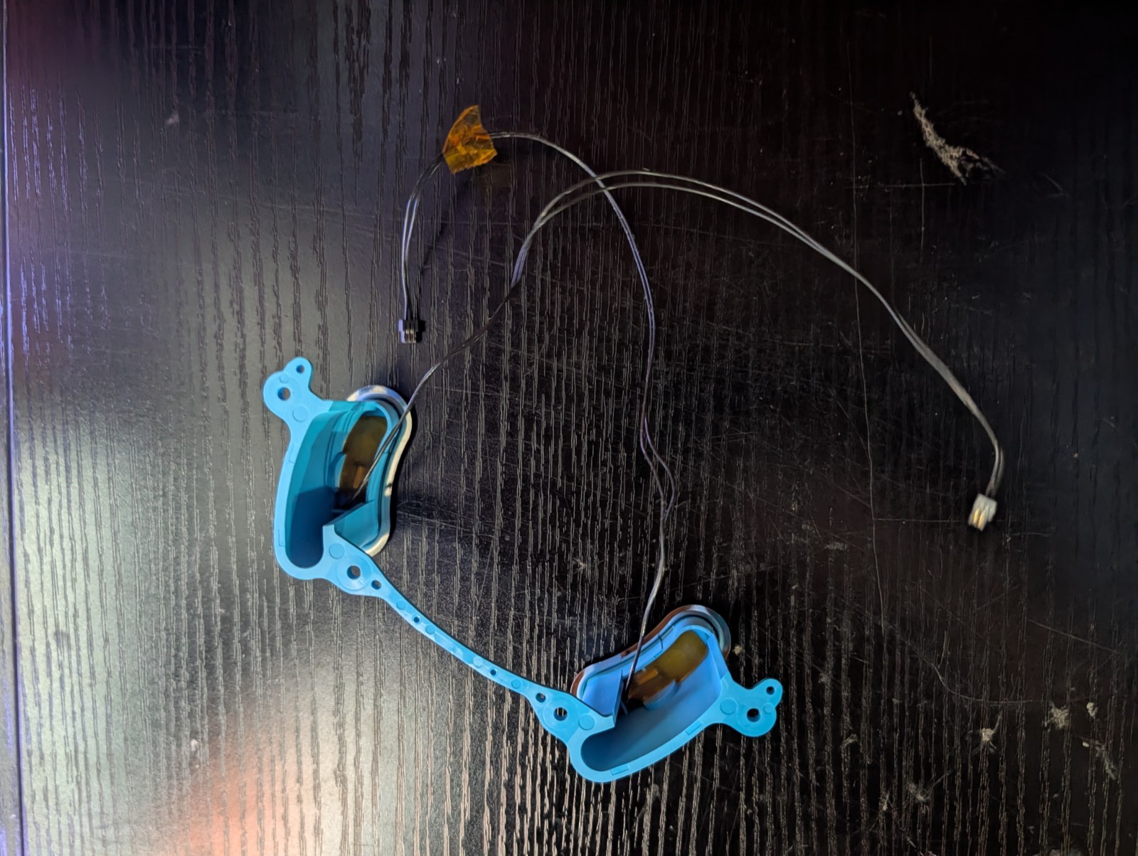 Amazon Astro Battery Terminals For Charging