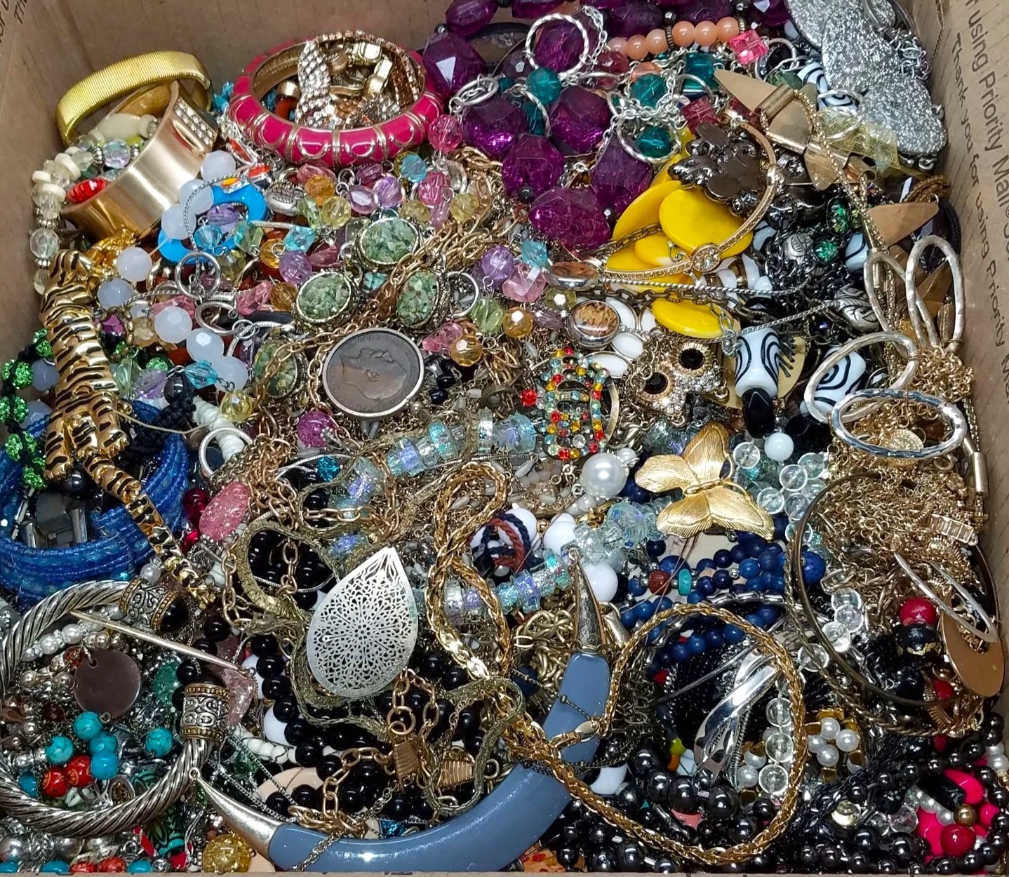 Over 3 Pounds Unsearched Lot Jewelry Old Vintage & Modern Wear & Junk Mixed In