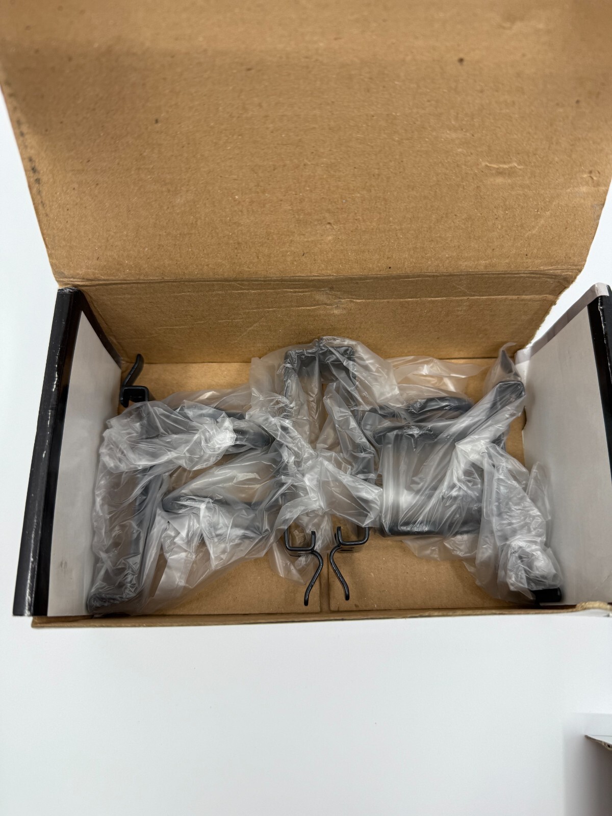 Gladiator Garage Works Loop Hooks 8 Pack Open Box Organization GAWALP8PPH