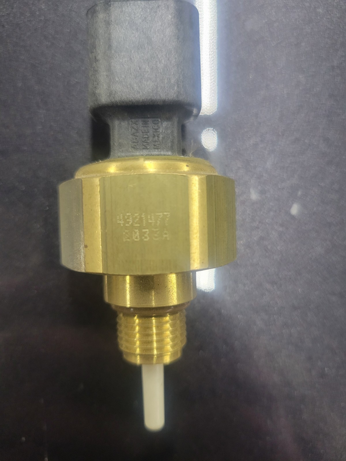 GENUINE CUMMINS OIL PRESSURE TEMPERATURE SENSORE SWITCH 4921477 ISM M11 L10