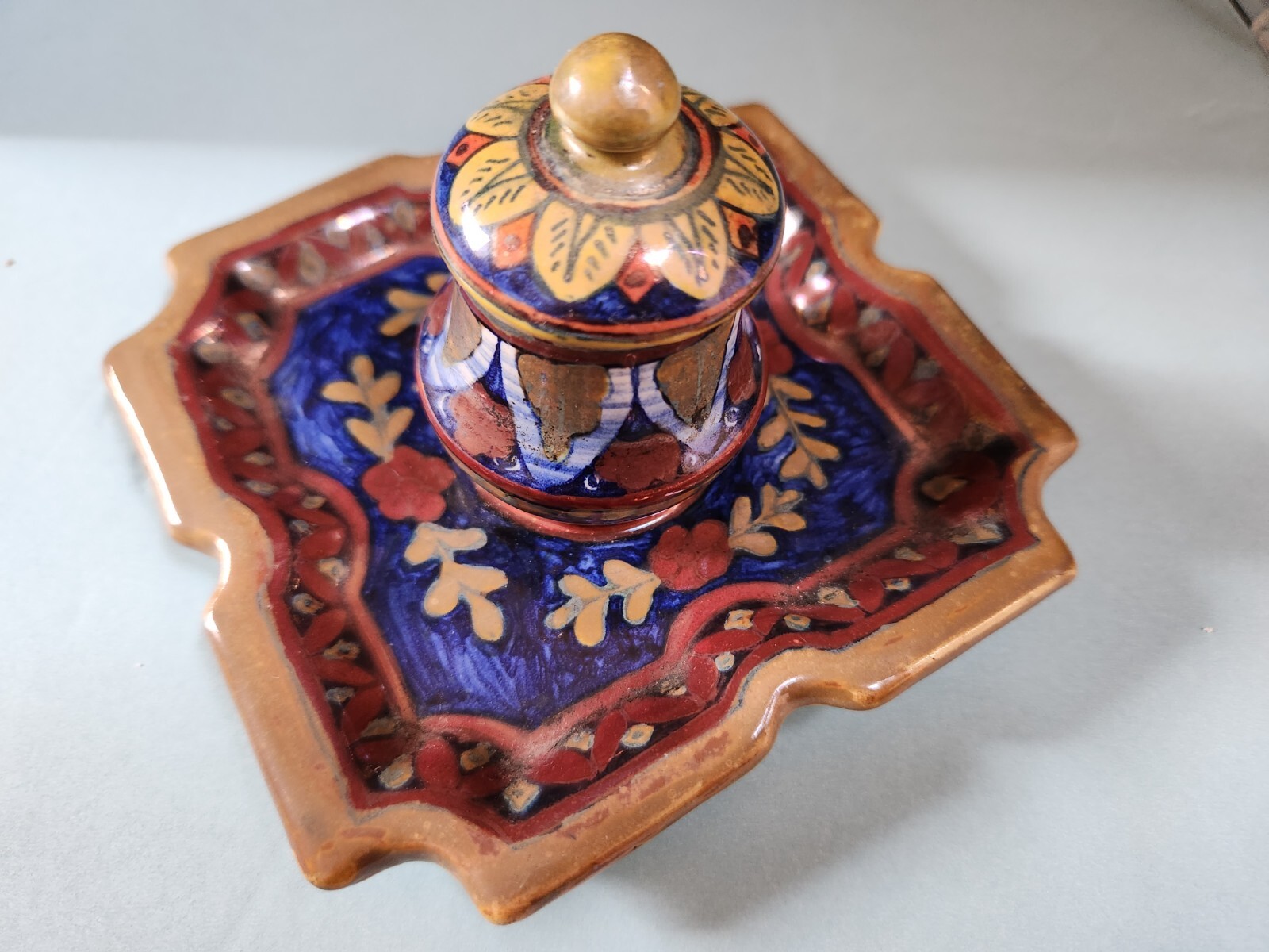 Majolica INKWELL, Societa Ceramica Umbra, Attached Tray & Lid Gubbio Italy