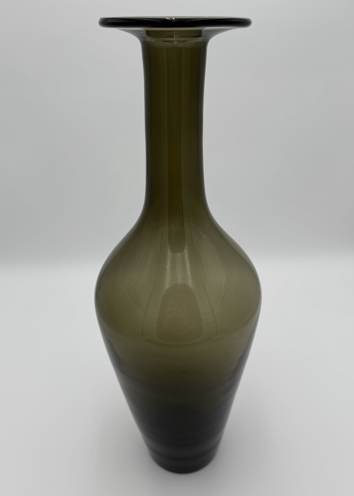 Charcoal Smoke 💨 Vintage Glass Vase 🏺 or Decanter No Stopper Gray Green 🖼️