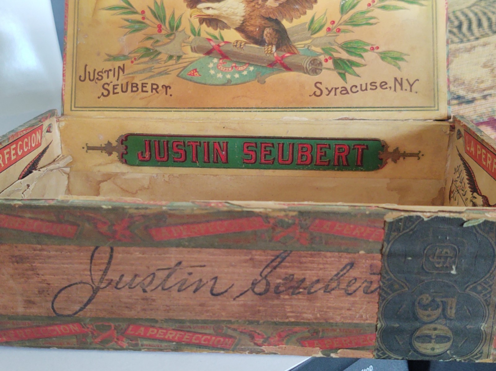 Antique Wood Cigar Box Justin Seubert , American Eagle , Retail label Towanda