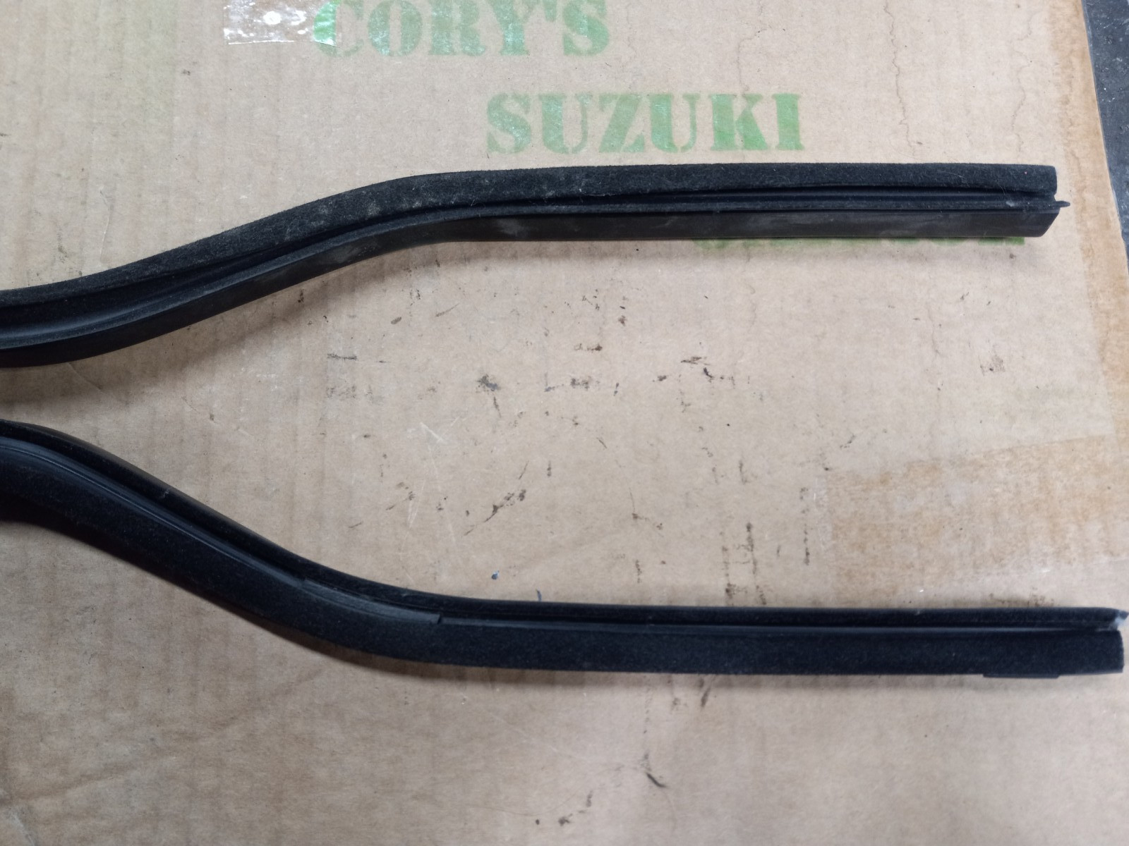 89-98 General Motors (GM) GEO TRACKER 2D Weatherstrip Window Door Belts *OEM*