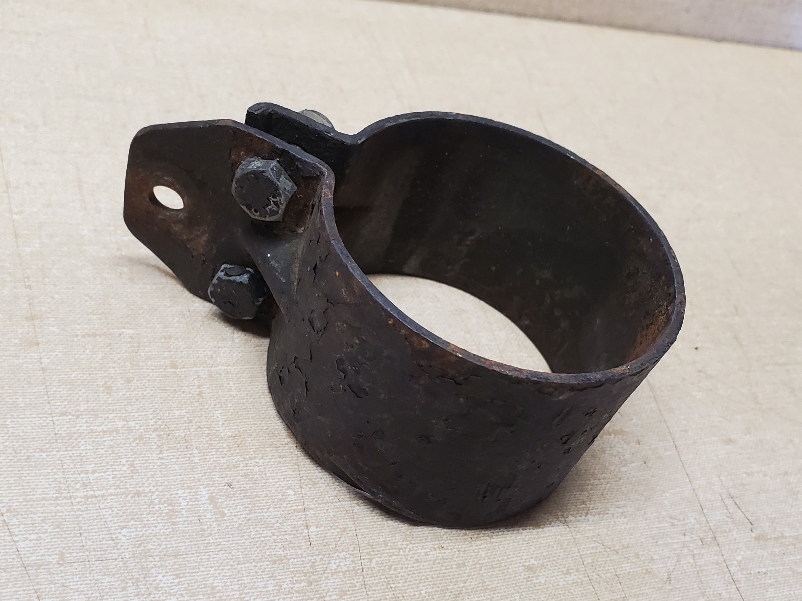 BULTACO EXHAUST MUFFLER CLAMP HANGER PURSANG 200 MK8 1974-76 ASTRO 250 360