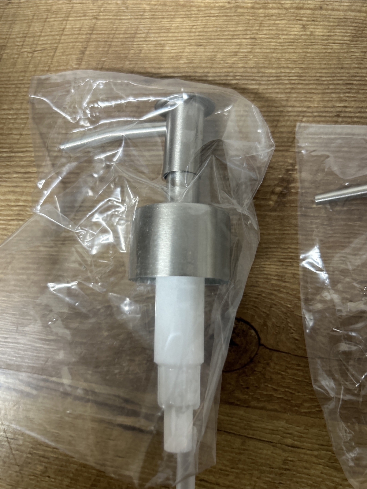 Metal Soap Pump Liquid Lotion Dispenser Replacement Head ~ 2 PACK -FREE SHIPPING