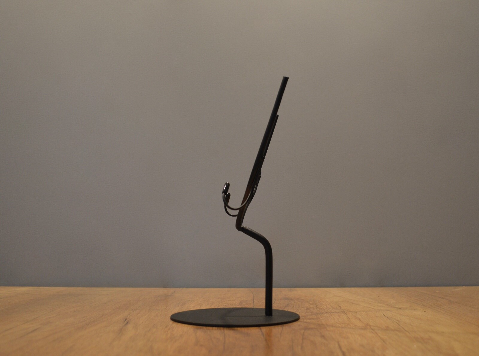 13”high Metal Display Stand for flat masks & other Art objects - 5”base