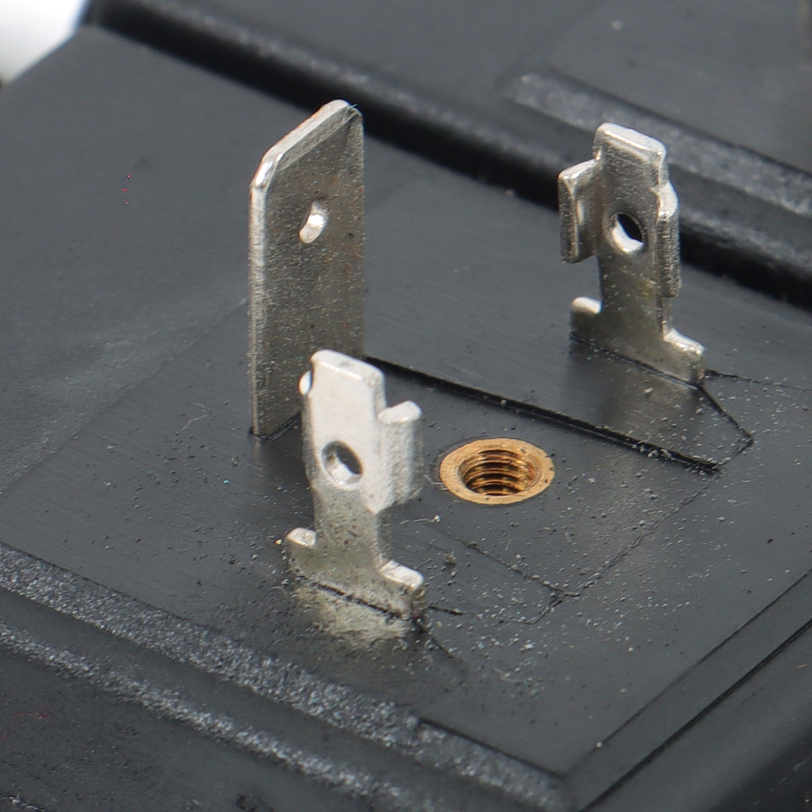 Heavy Duty 4 Spool Hydraulic Control Valve 12V DC 13 GPM 3600 PSI