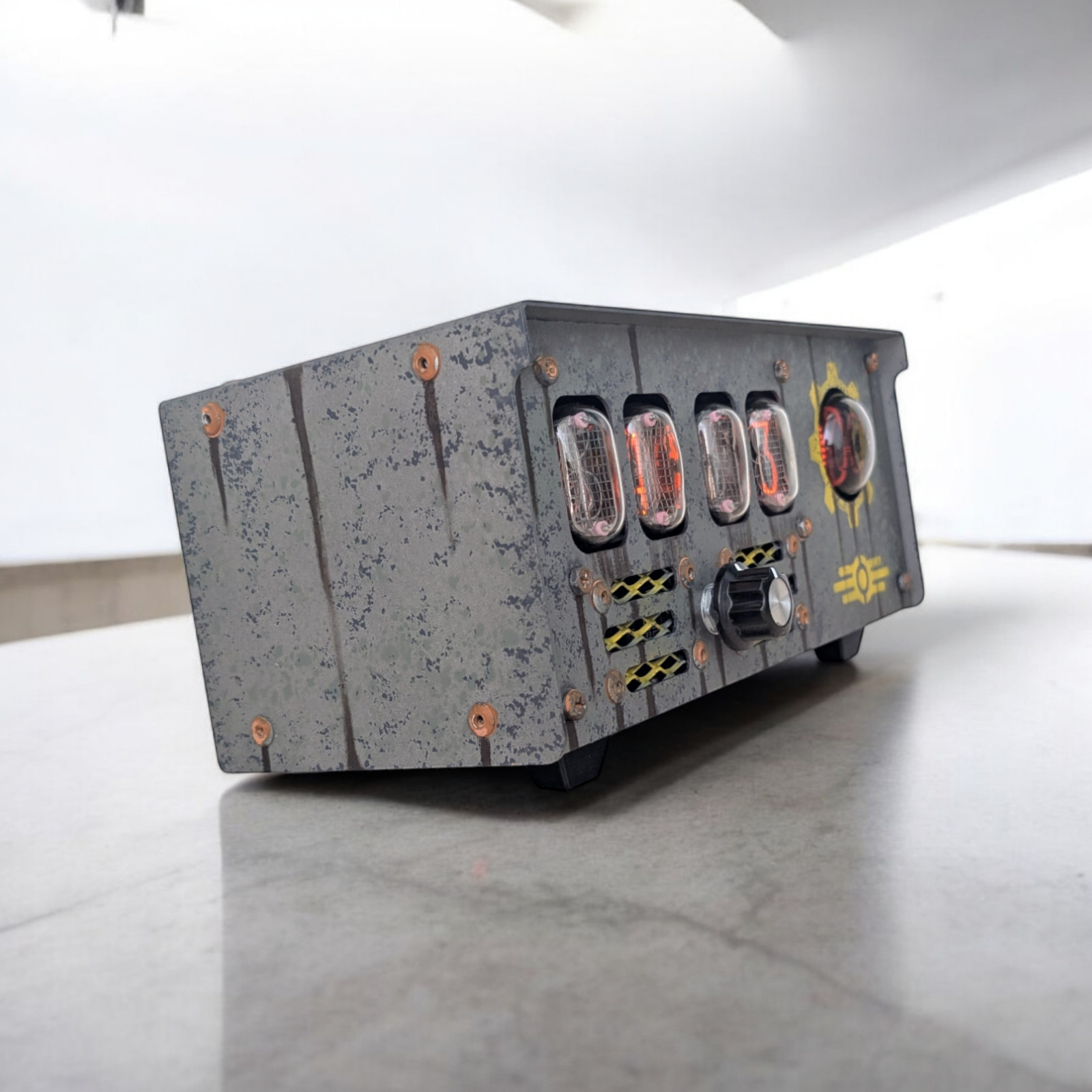 Nixie tube clock with IN-12 tubes and dekatron in metallic case