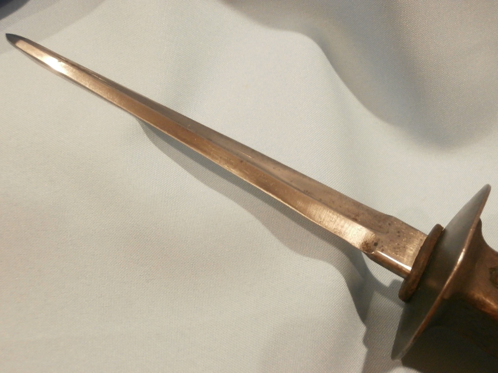 WWI BELGIAN FIGHTING KNIFE PLUS WWI BELGIAN TRAINER SET OF TWO RARE!