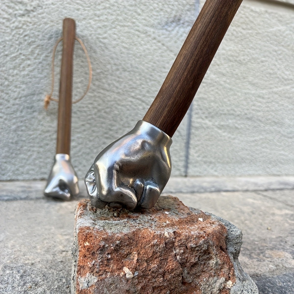 Fist Hammer,Heavy-Duty Professional Hammer with a sturdy stainless steel head